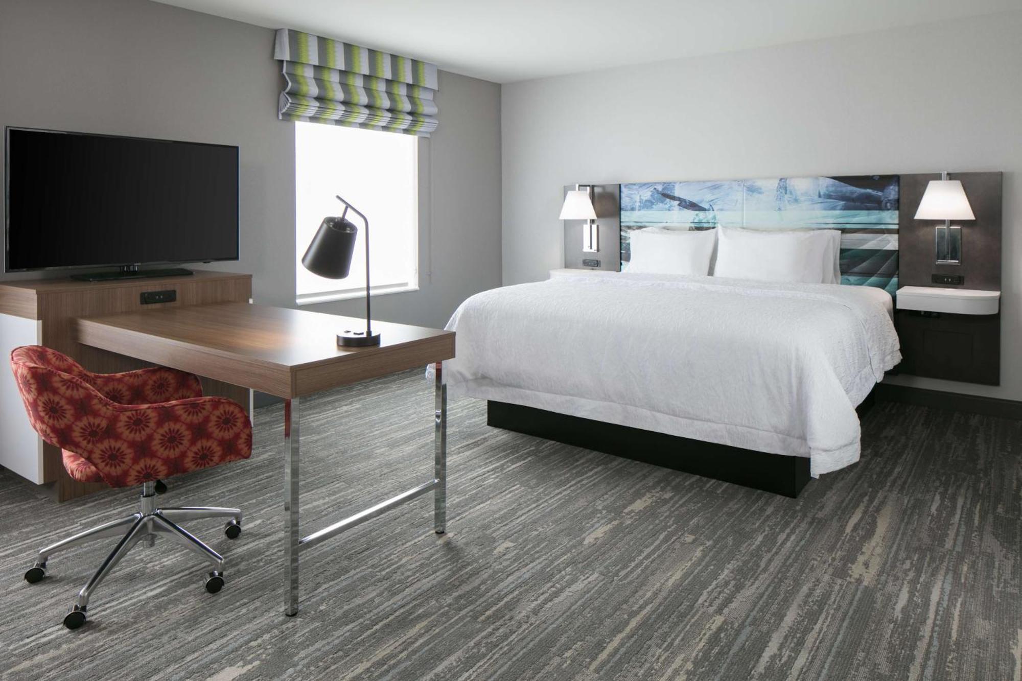 Hampton Inn By Hilton Wichita Northwest Exterior photo